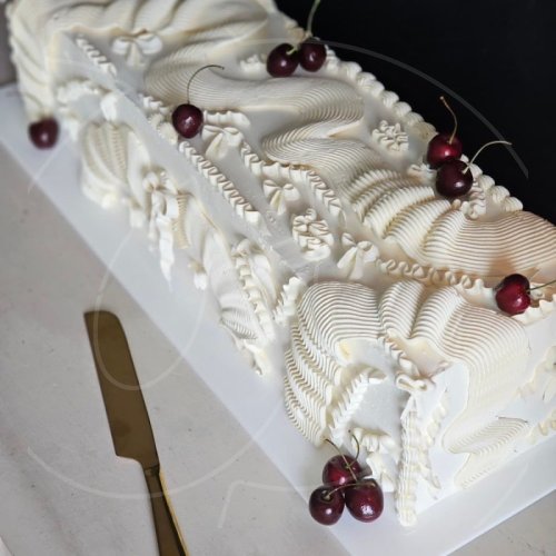 Подложка под торт Акрил 3 мм 60х30 см ТСКА06