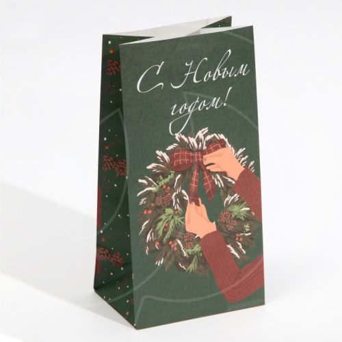 Пакет бумажный "Новогодний венок" 10х19х7 см 7801778