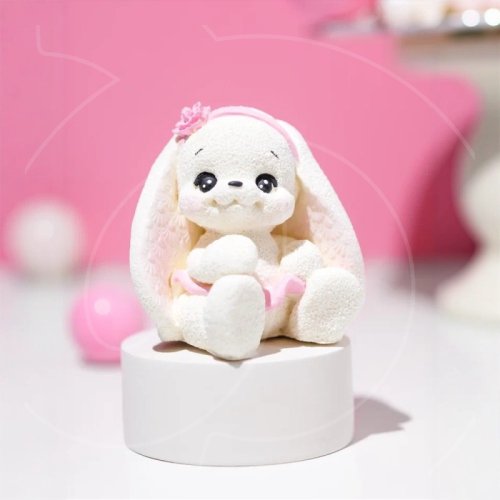 Фигурка из шоколадной глазури "Зайка принцесса" SM1208