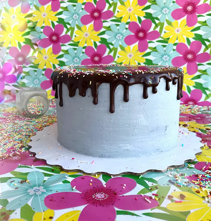 Шоколадная глазурь для подтеков на торт рецепт с фото пошагово